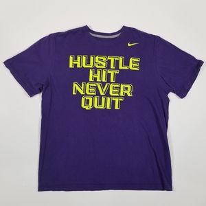 Nike Hustle Hit Never Quit Graphic T-Shirt Purple
